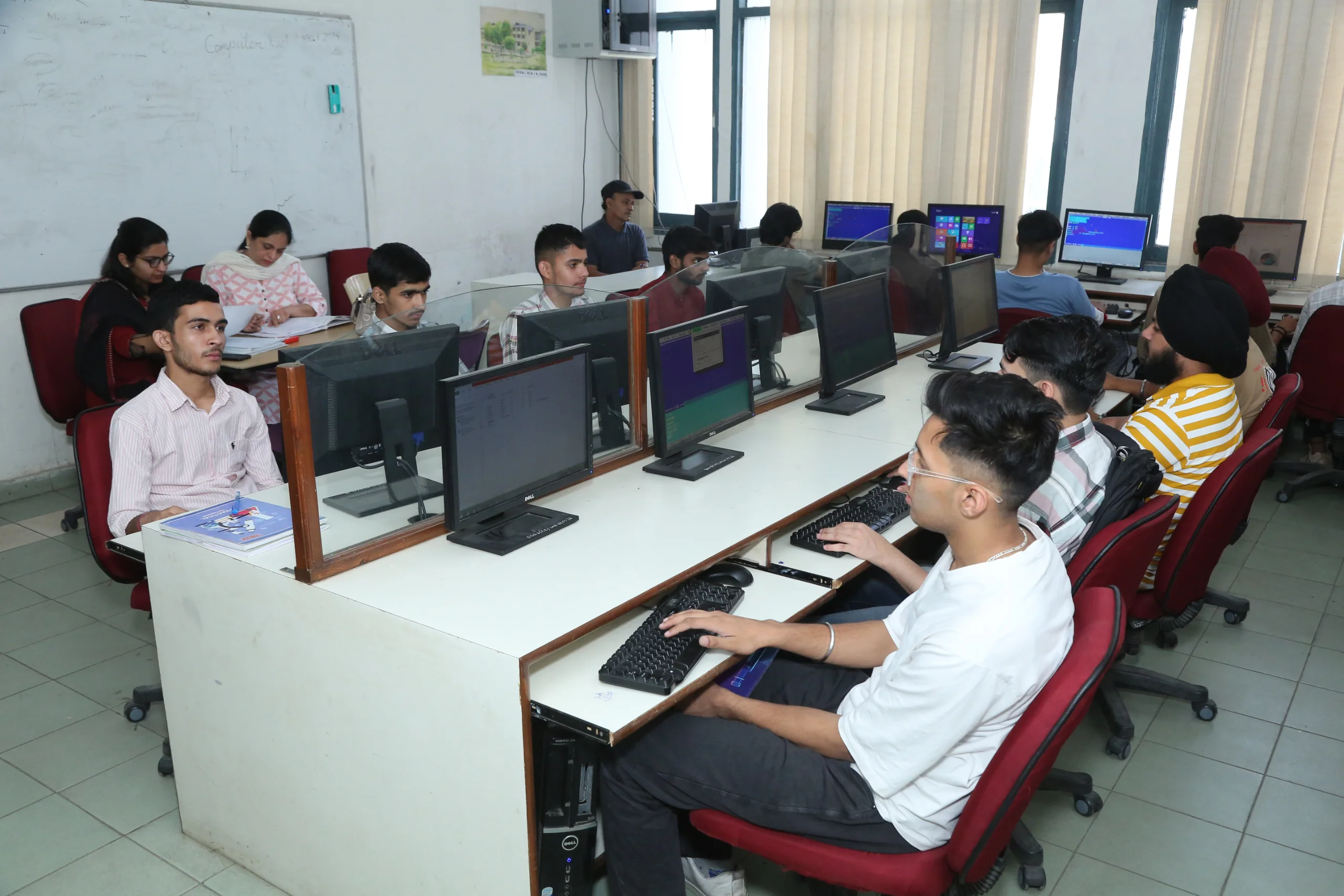 Computer Science Laboratory — photo 5